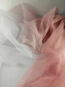 Персиковый