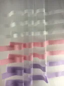 Розовый