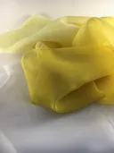 Желтый